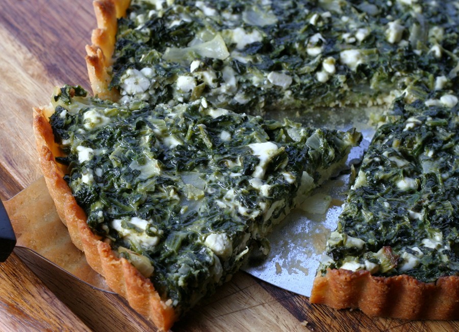 Spinach Tart with an almond flour quiche crust - Comfy Belly Grain