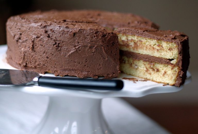 Yellow Cake {almond flour} Comfy Belly