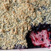 Baked blackberry crumble