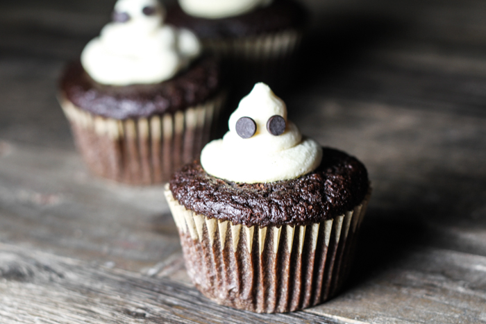 Ghostly Chocolate Cupcakes - Comfy Belly