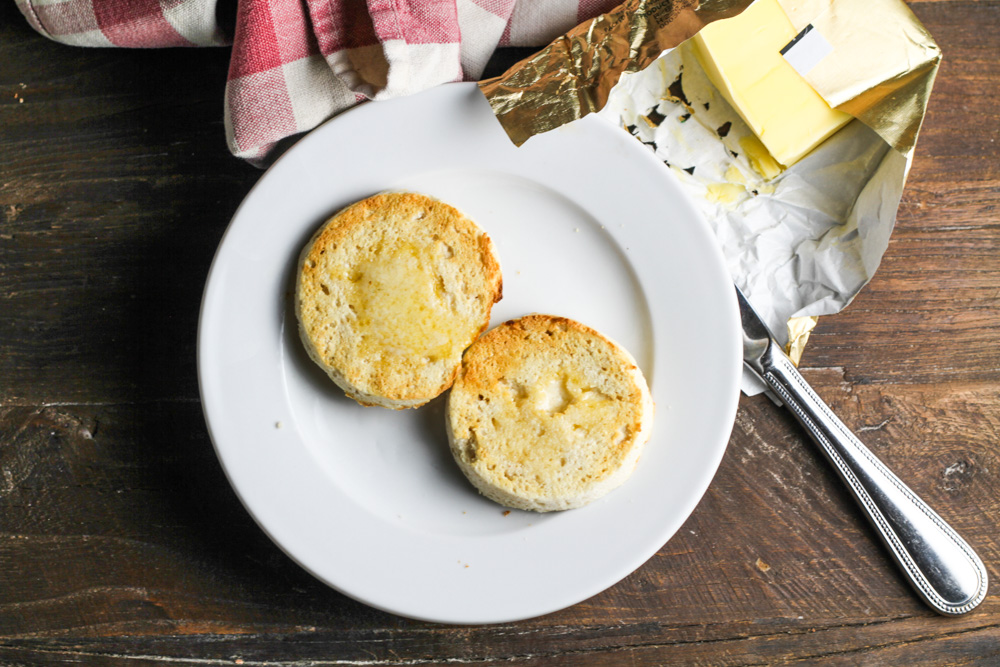 English Muffin {almond & coconut flour} Comfy Belly
