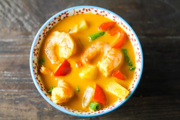 Thai Pineapple Shrimp Curry quick & easy - Comfy Belly