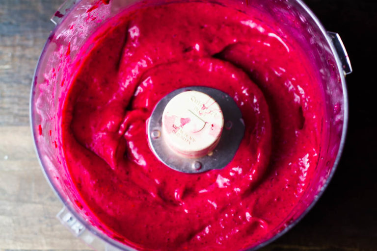 Raspberry Beet Smoothie {quick & easy} Comfy Belly