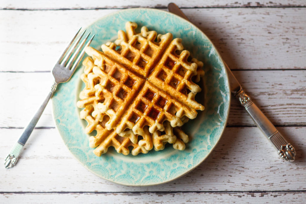 Fluffy Waffles {almond & coconut flour} Comfy Belly