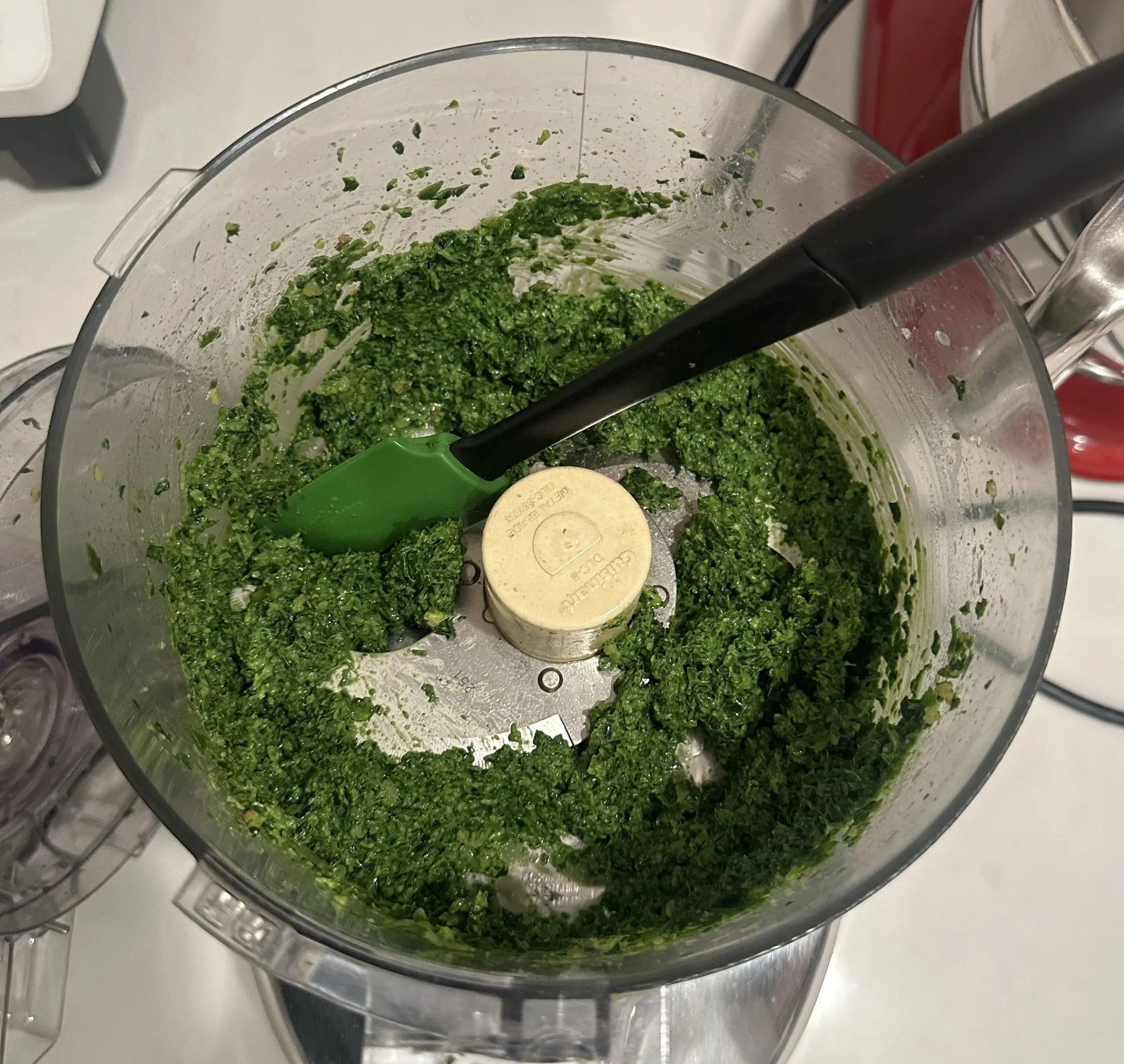 Pesto in food processor