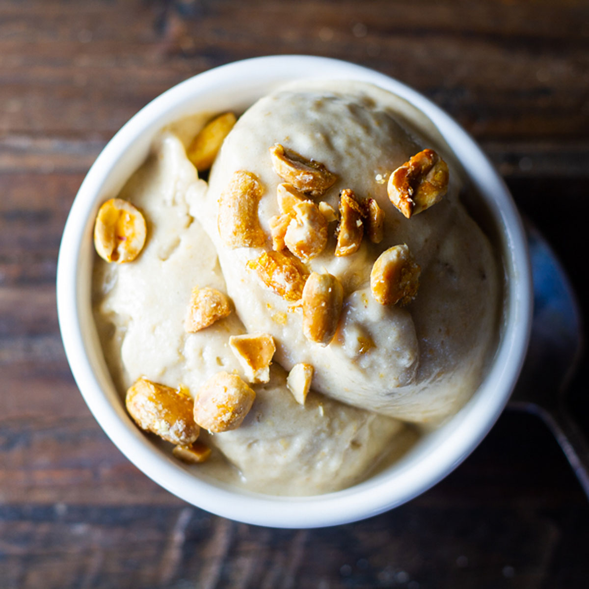 Peanut Butter Banana Ice Cream {no churn}