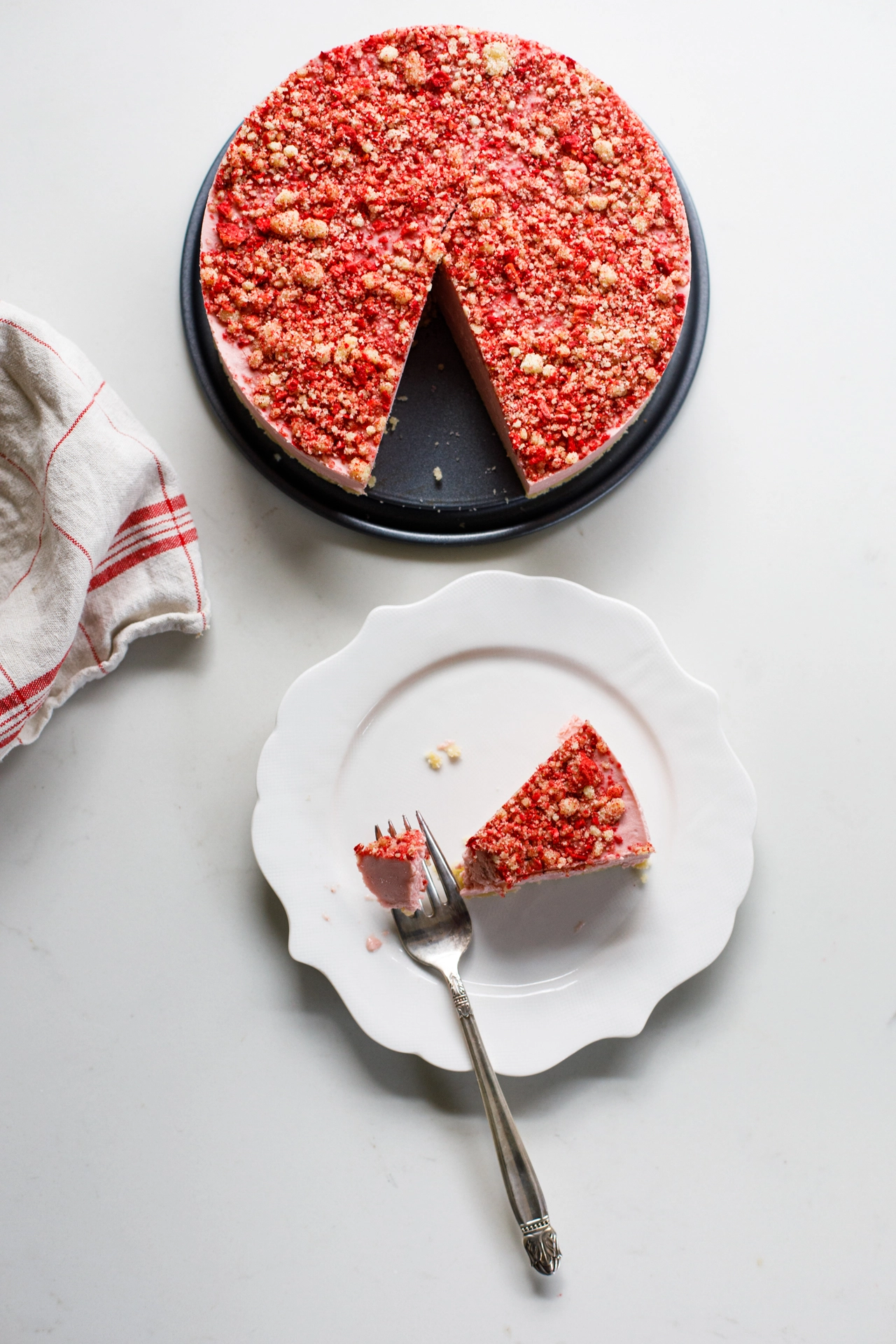 Strawberry Shortcake no bake overhead with slice
