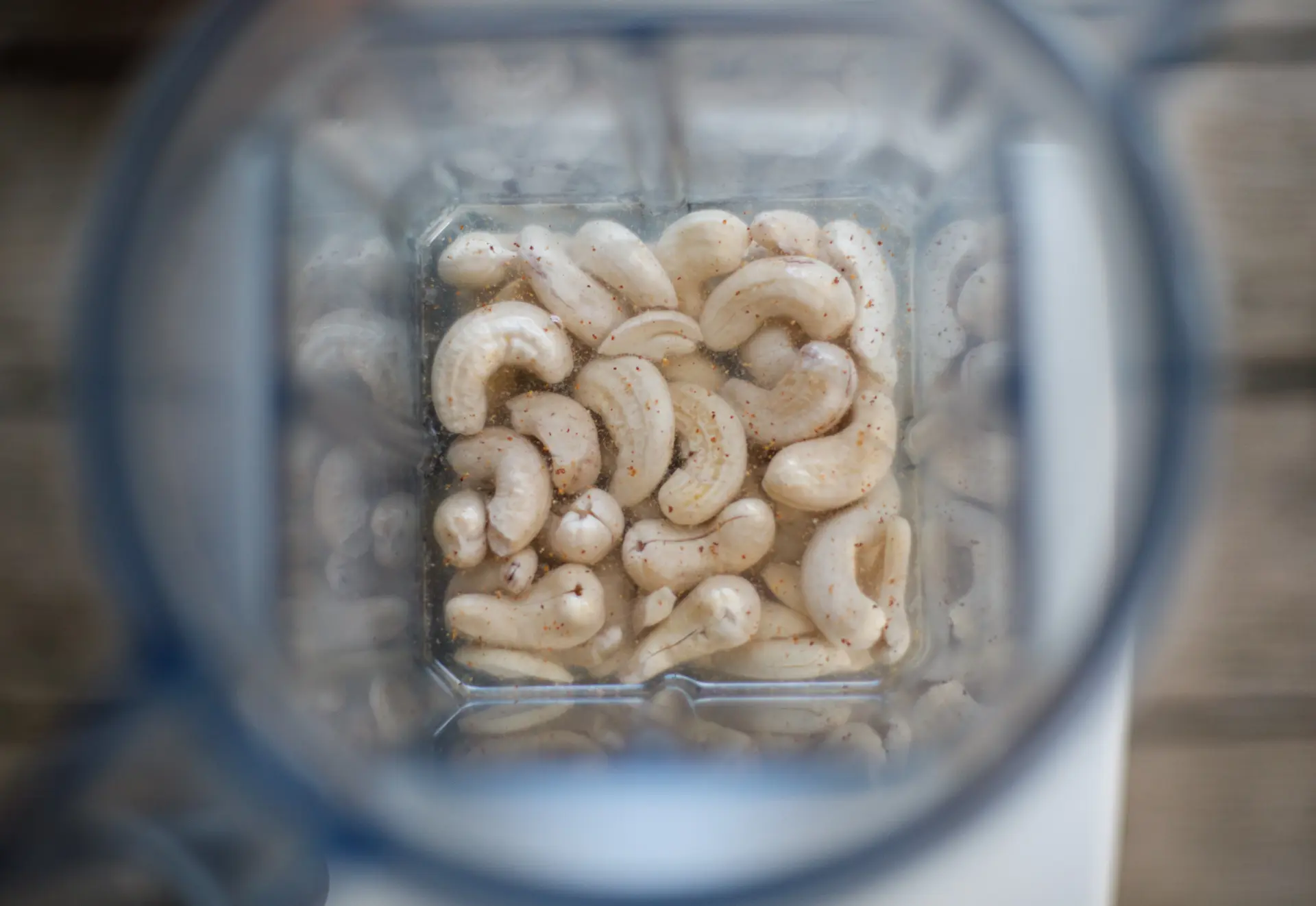 cashews in blender