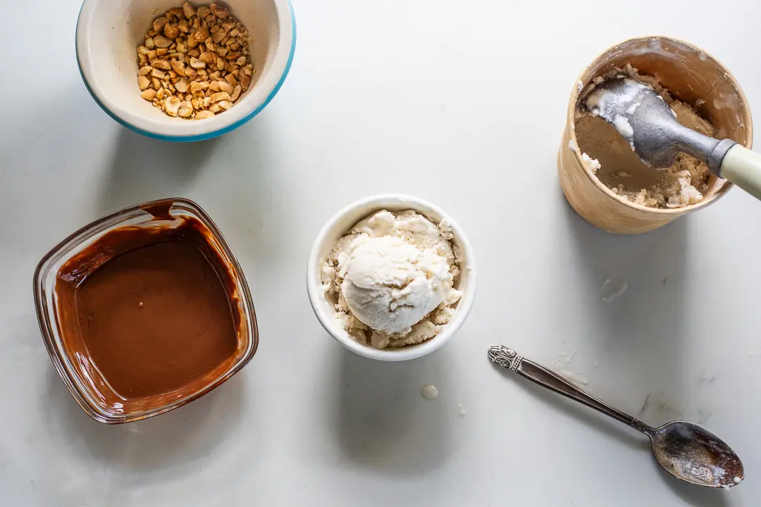 Chocolate Ice Cream Shell preparation