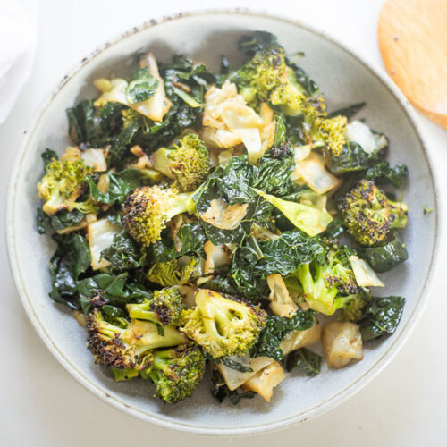 Garlicky Super Greens